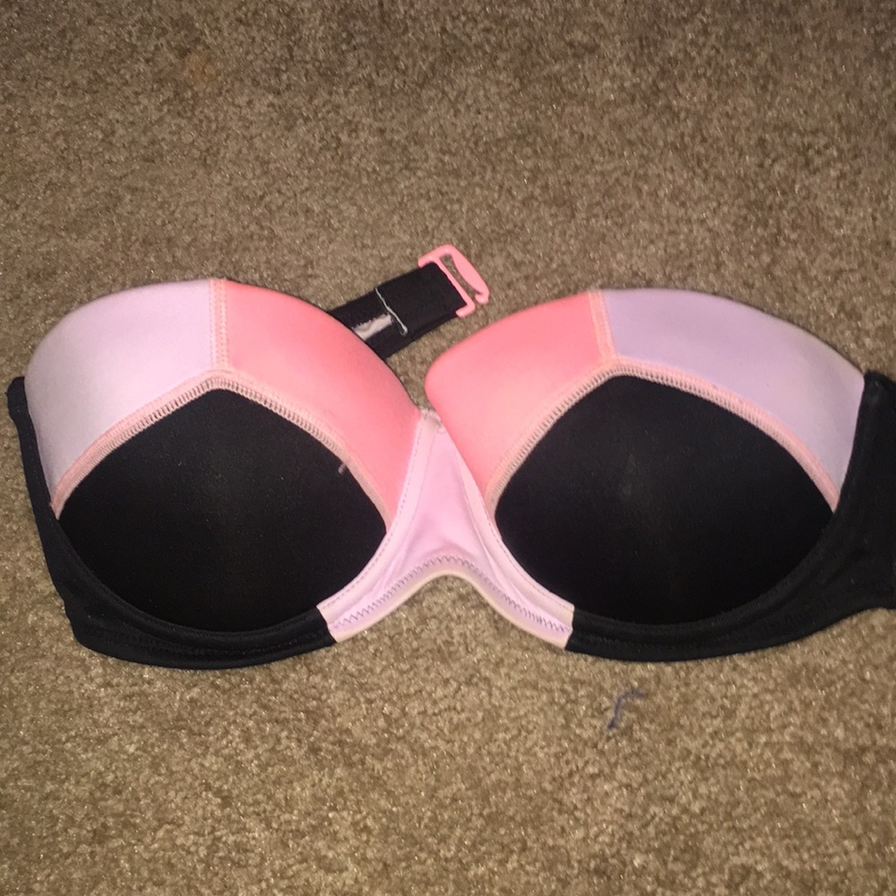 Victoria’s Secret underwire swim suit top